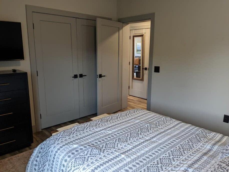 Modern Condo 210 Just Blocks From Lake Michigan Traverse City Exterior foto